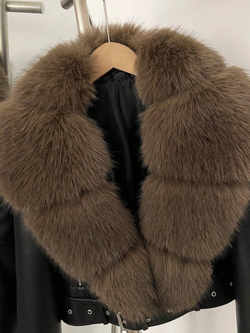Black Casual Women's Jacket With Faux Fur Collar - Picture 5 of 6